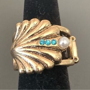 Paparazzi Gold Shell Ring with Blue Gems